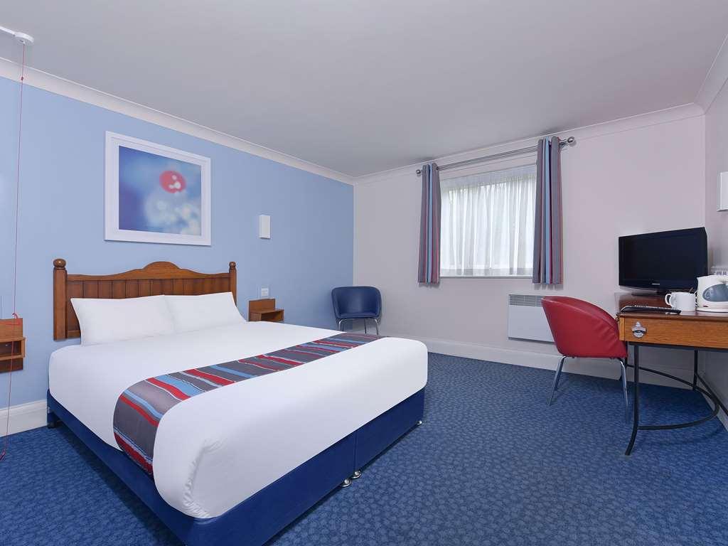 Travelodge Warrington Lowton Habitación foto