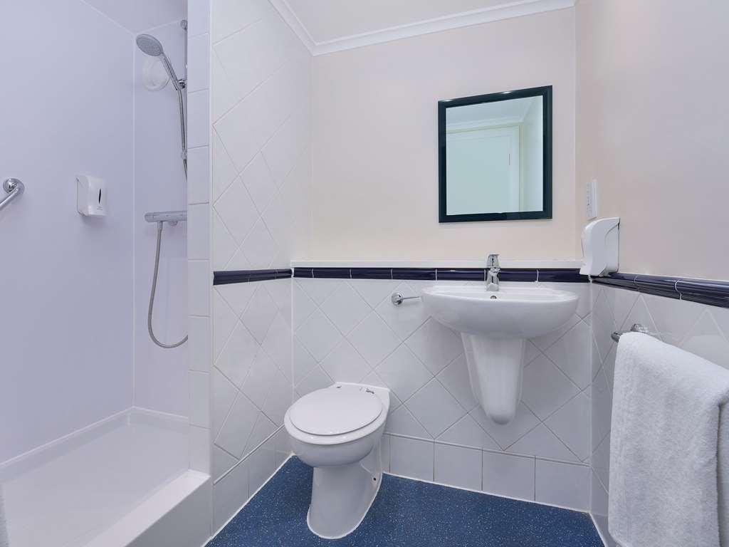 Travelodge Warrington Lowton Habitación foto