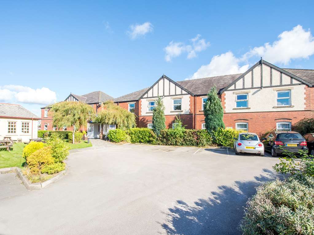 Travelodge Warrington Lowton Exterior foto