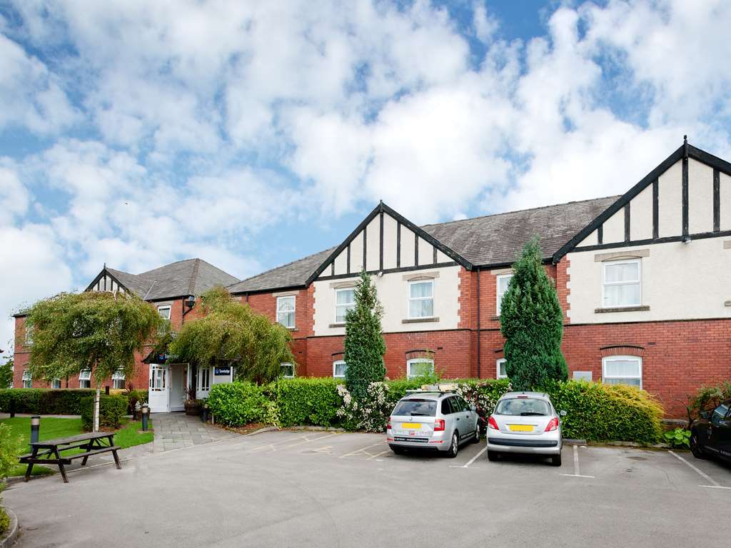 Travelodge Warrington Lowton Exterior foto