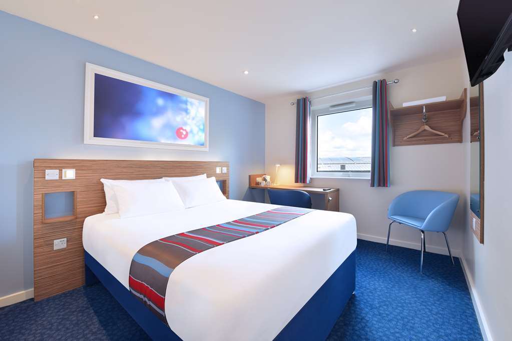 Travelodge Warrington Lowton Habitación foto